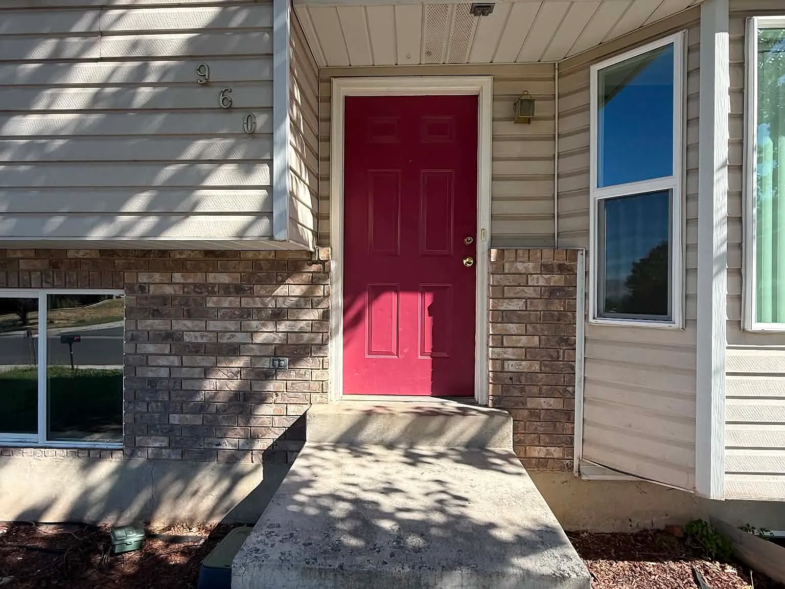 5 bed, 2000 sqft, $2,800 — Photo 4