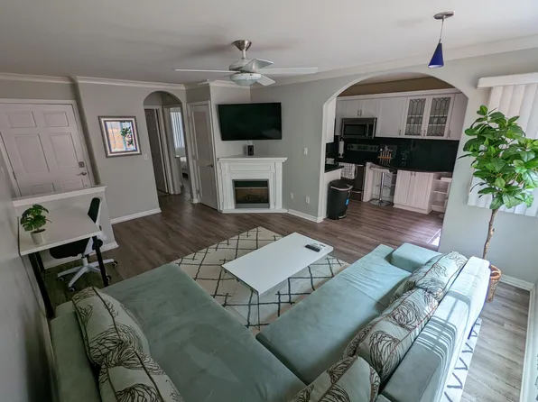 853 Thomas Ave APT 3, San Diego, CA 92109