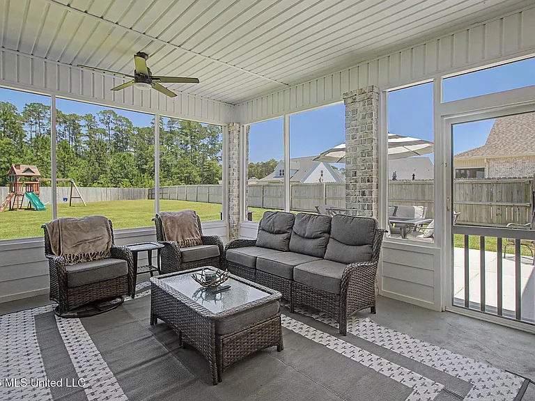 6812 Enclave Ln — Photo 31