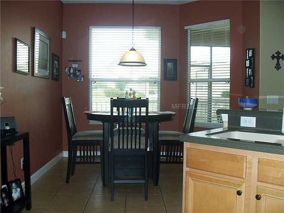 5th image of 2027 Meadowside Dr