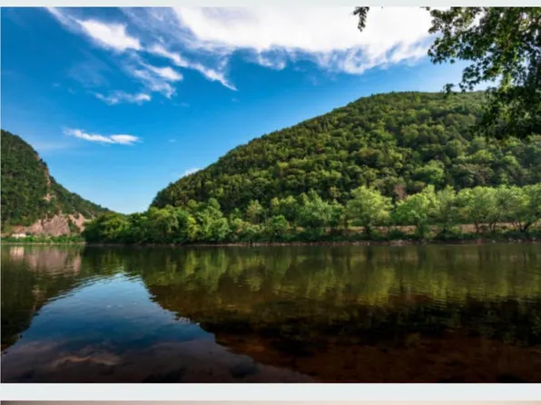 5516 Rock Ln, Swiftwater, PA 18370