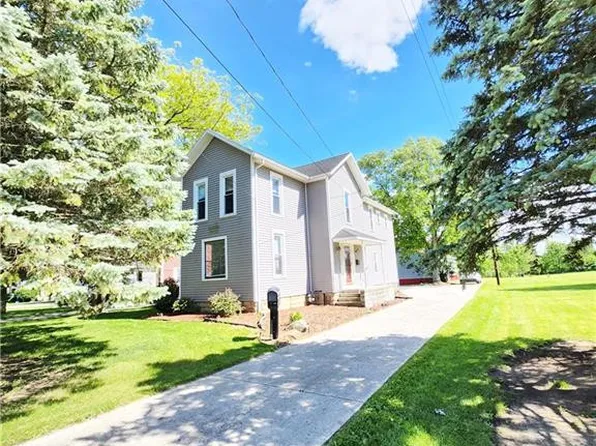 619 W Findlay St, Carey, OH 43316