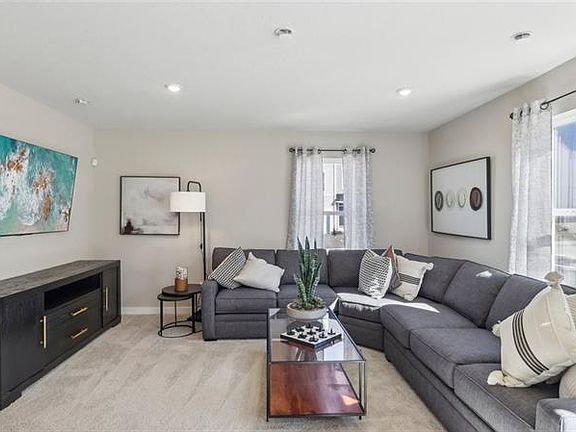 3rd image of 765 Olivia St