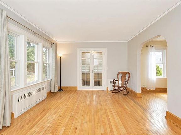 5th image of 575 Marietta Ave