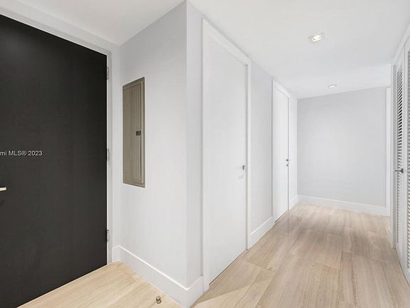 4th image of 1451 Brickell Ave Unit 1701