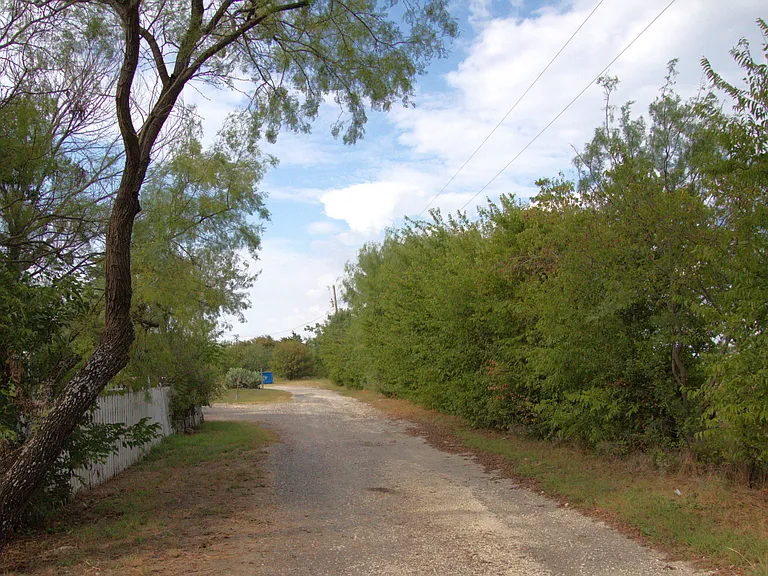 3965 Cement Valley Rd — Photo 11