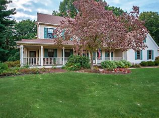 4682 Jamestown Dr, Stevensville, MI 49127
