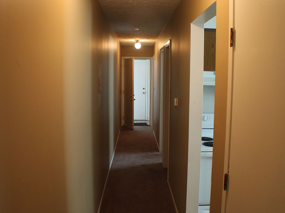 606 Hillview Dr Normal IL Zillow