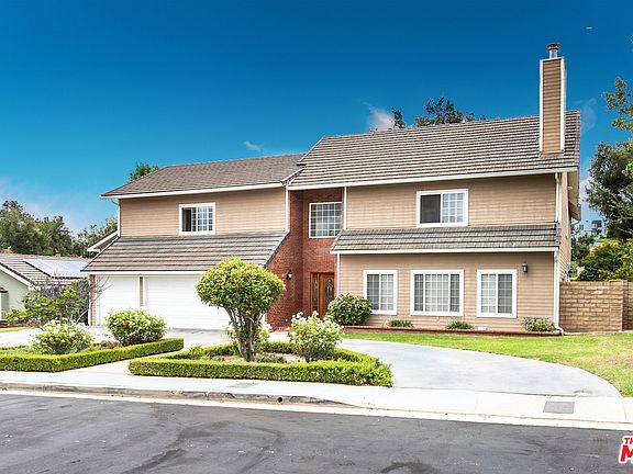 4th image of 23930 Eagle Mountain St