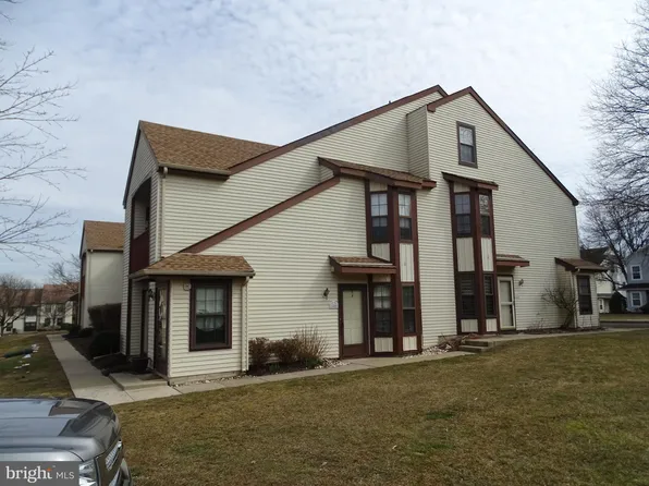 1406 Clark Ct #720A, Southampton, PA 18966