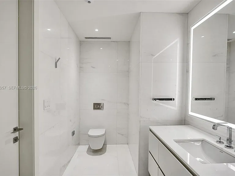 300 Biscayne Boulevard Way #505C — Photo 19