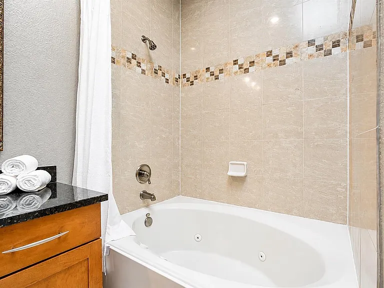 2299 Lone Star Dr #101 — Photo 17