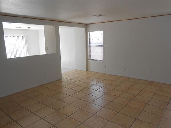 5th image of 11843 W Columbine Dr