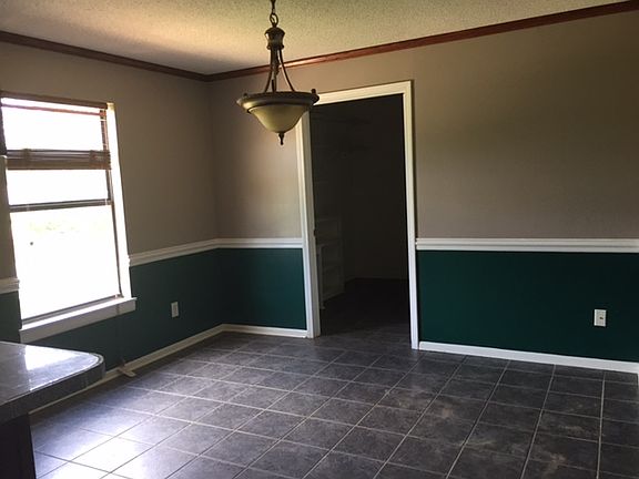 3rd image of 7771 Country Squire Dr