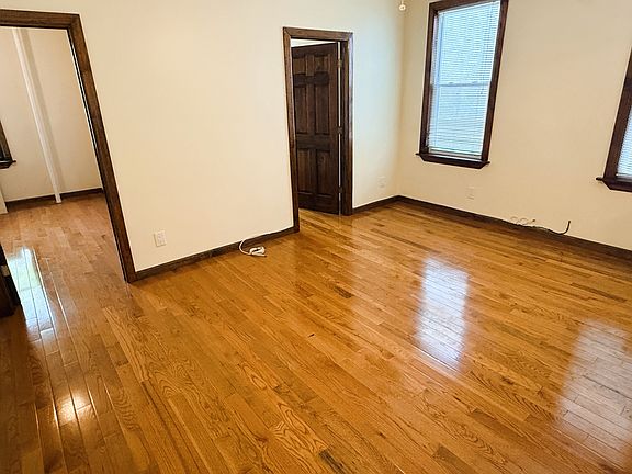 3rd image of 50-17 41st St APT 2