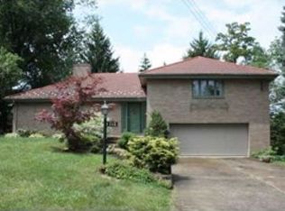 212 Eton Rd, Pittsburgh, PA 15205