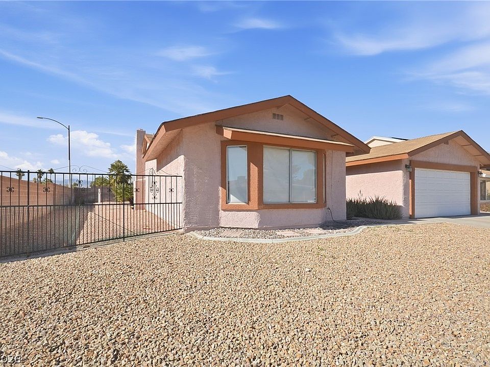 3697 Jicama St, Las Vegas, NV 89103 | Zillow
