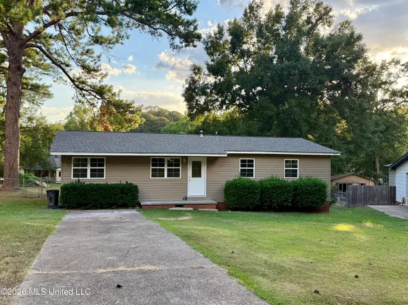510 Plainview Cir, Richland, MS 39218