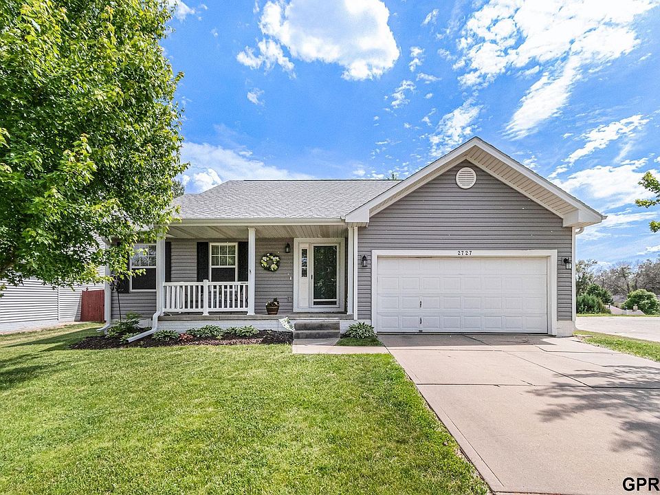 1st image of 2727 Coffey Ave