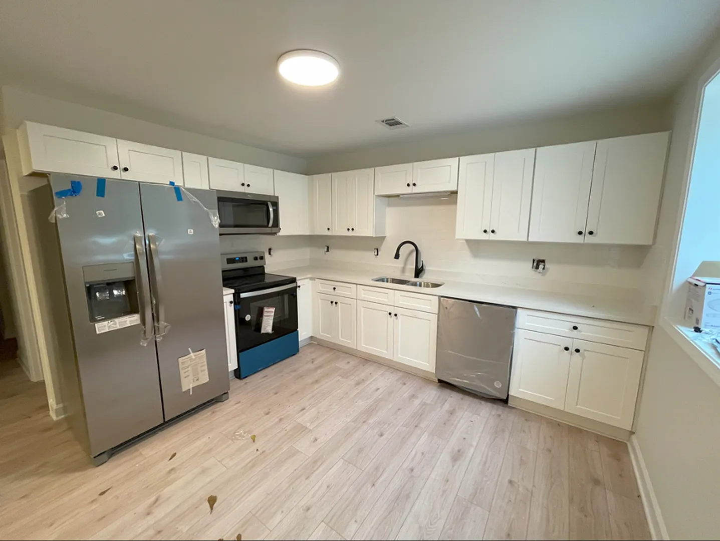 Pre-Leasing For August 10th 2027! — Photo 3