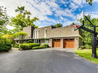 2116 Churchill Ln, Highland Park, IL