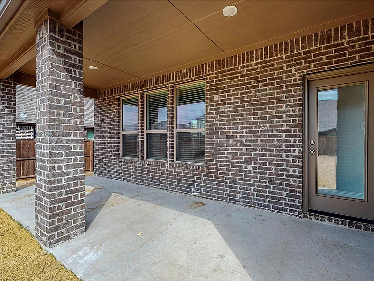 961 Waterview Dr — Photo 31