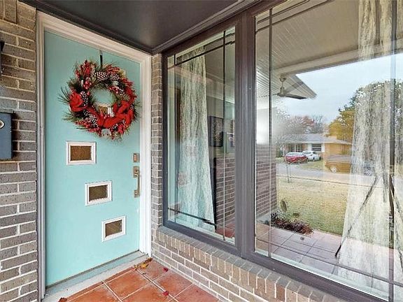 4th image of 1237 Delmont Dr