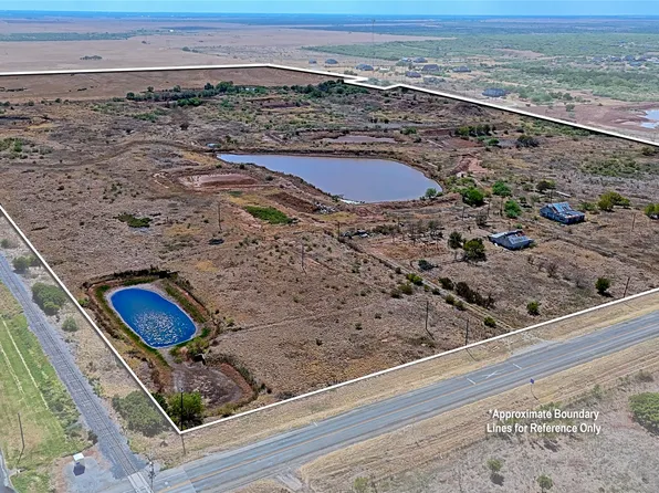 9765 Daniels Rd, Burkburnett, TX 76354