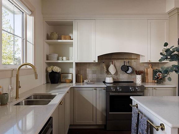 5th image of 3522 Greystone Close