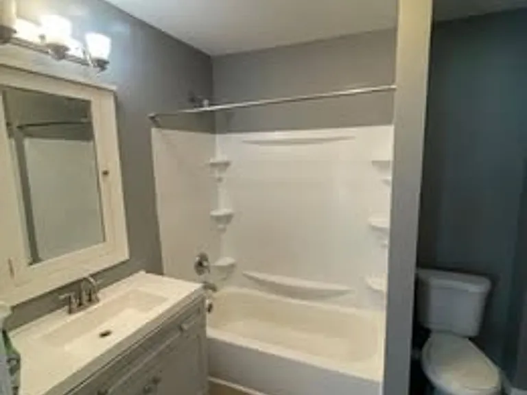 435 -Keystone Apartments — Photo 36
