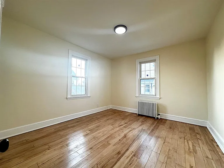 339 Thompson St #1 — Photo 22