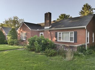 113 Fishburn St, Harrisburg, PA 17109