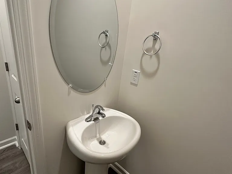 1351 Amberview Ln — Photo 29