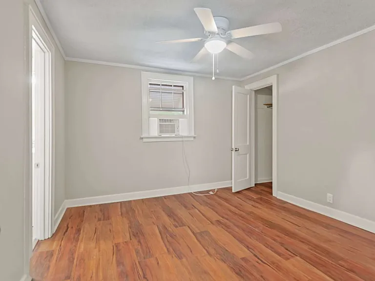 3530 Admiral Dr #B — Photo 8