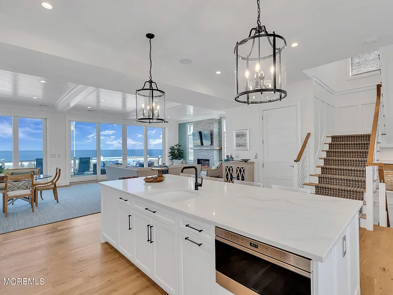 226 Dune Ave — Photo 5
