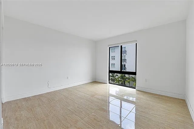 1600 S Bayshore Ln #6A — Photo 8