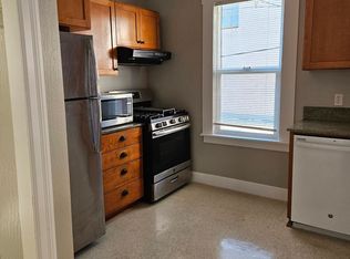 321 4th Ln #B, South San Francisco, CA 94080