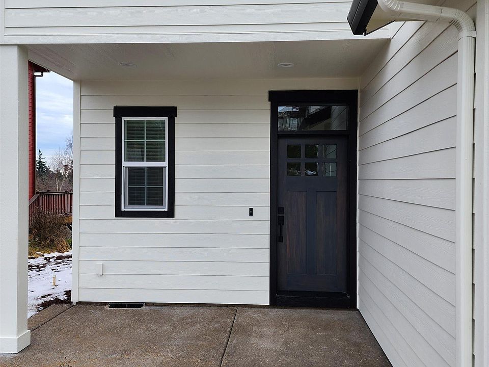 1st image of 550 Eagle View Dr NW