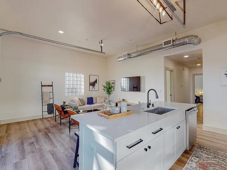 223 Sierra Dr SE #C2 — Photo 9