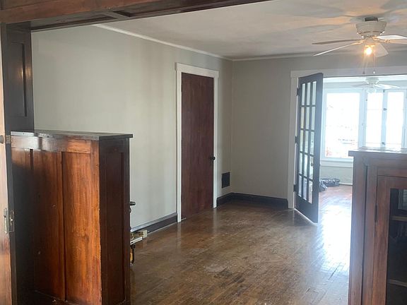 5th image of 159 Wilber Ave