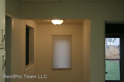 4th image of 2940 11th Ave