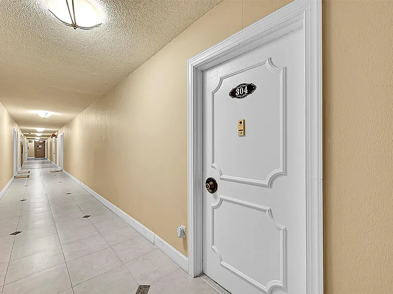 1401 S Ocean Dr #304 — Photo 24