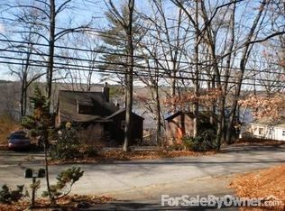 74 Downey St, Hopkinton, MA 01748