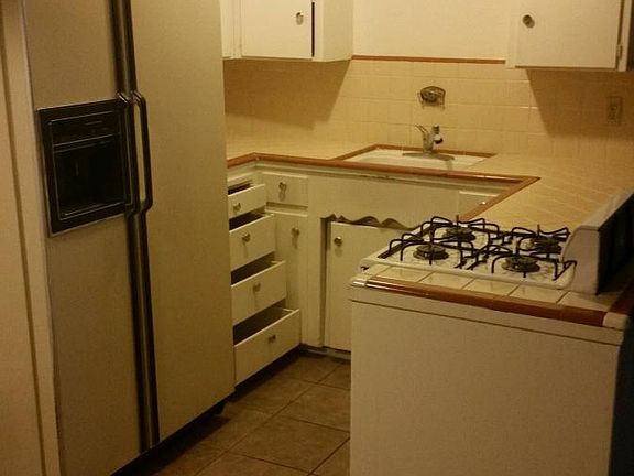 3rd image of 3715 Moonbeam Dr