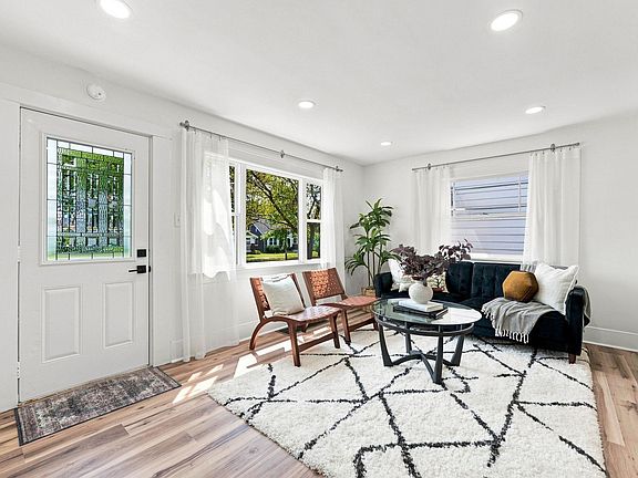 5th image of 4306 Fairfield Ave