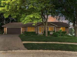 14433 Guthrie Way, Apple Valley, MN 55124
