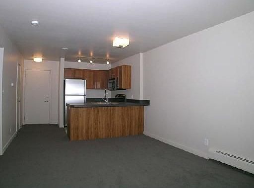 4th image of 400 Hillside Ct APT 105