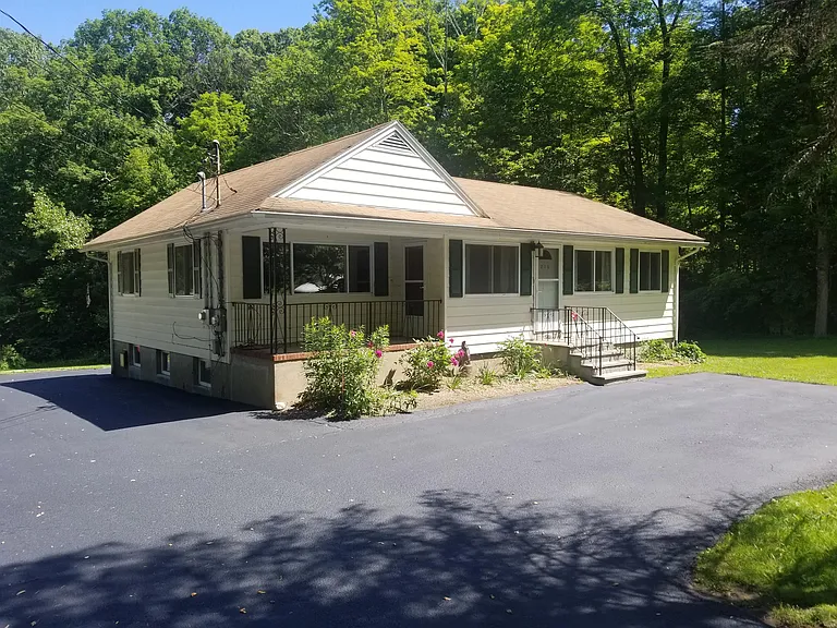275 Foordmore Rd #1A — Photo 31