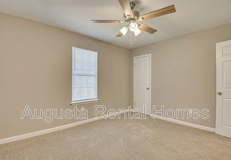 148 Chalet North Ct #148 — Photo 22
