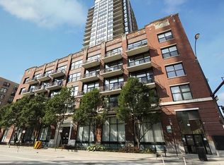 210 S Desplaines St APT 610, Chicago, IL